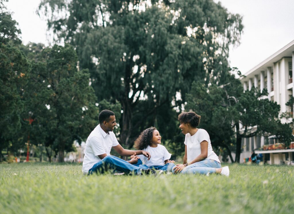 5 Common Benefits of Outdoor Play for Kids and How to Encourage It